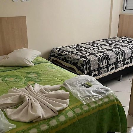Pousada Soares Aparecida  Buitenkant foto
